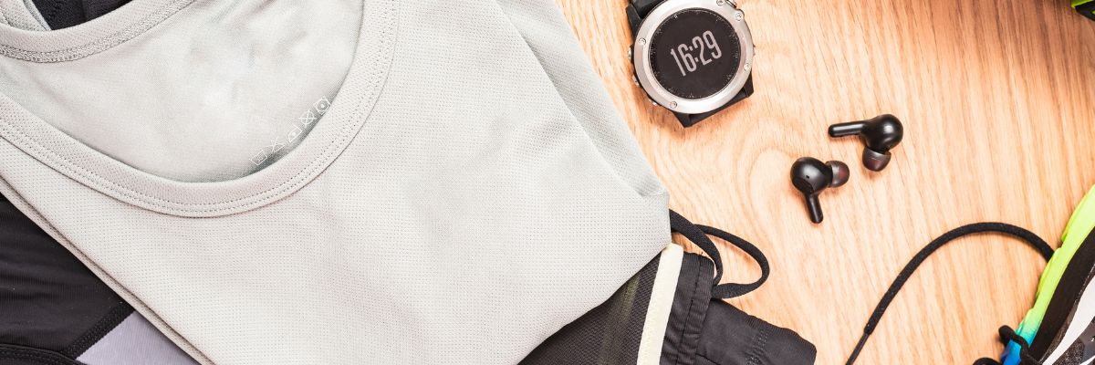 fhinix_Cómo Elegir la Ropa y Accesorios Ideales en tus Carreras