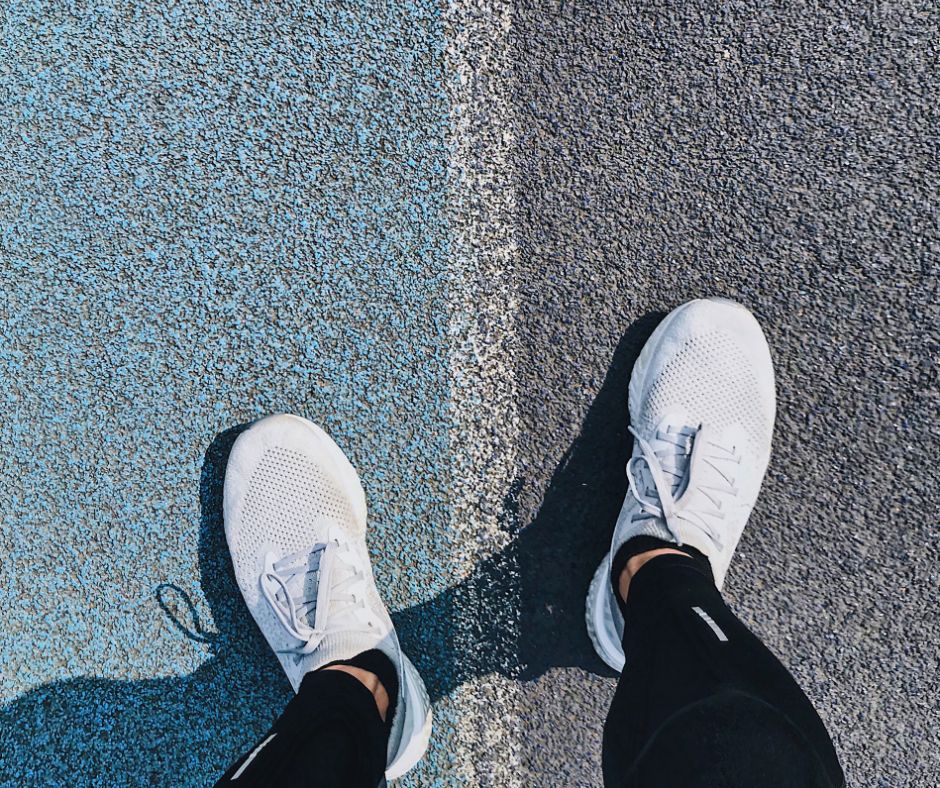 Fhinix_Descubre los 10 Mejores Tenis para Correr en Maratón. 