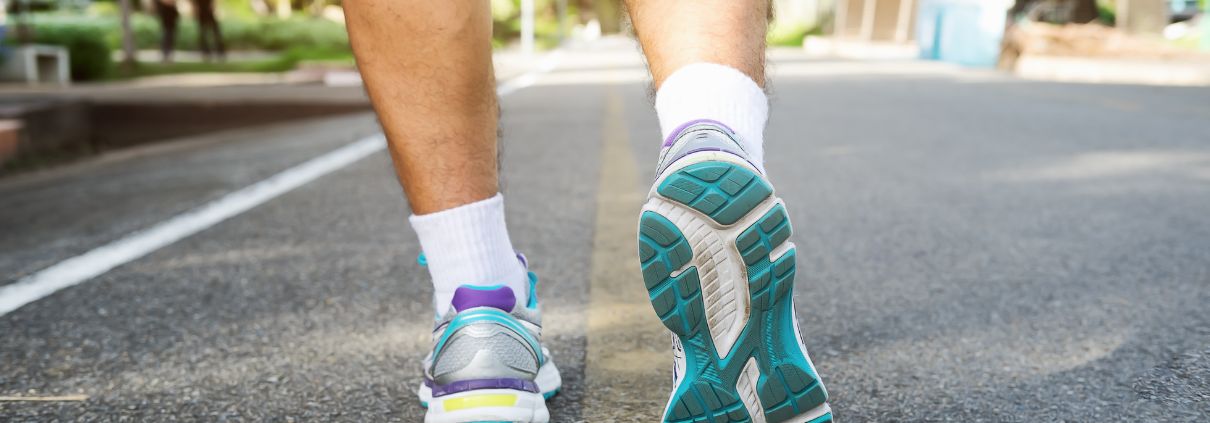 Fhinix_Expertos en Running Asfalto vs. Cinta ¿Cuál es el mejor terreno para tu entrenamiento de running